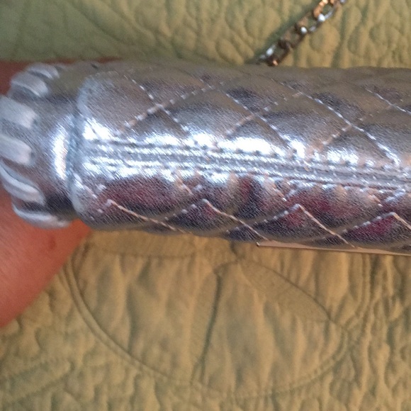 Handbag - Picture 5 of 8